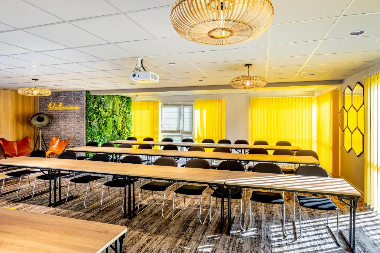Mercure Lyon Est Chaponnay Bagian luar foto