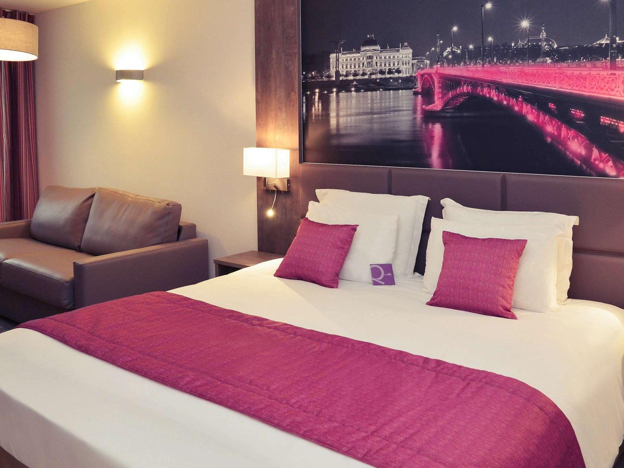 Mercure Lyon Est Chaponnay Bagian luar foto