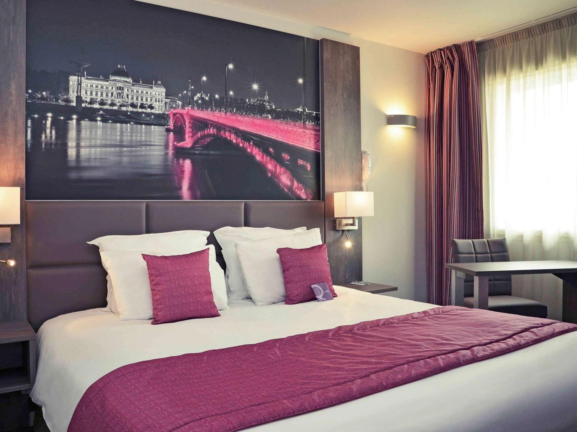Mercure Lyon Est Chaponnay Bagian luar foto
